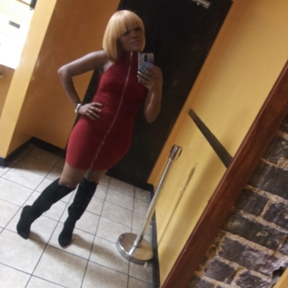 Cranberry sleeveless dress - Picture 2 of 2